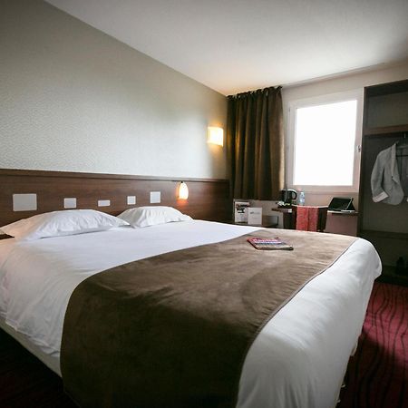 Brit Hotel Rennes Le Castel Екстериор снимка