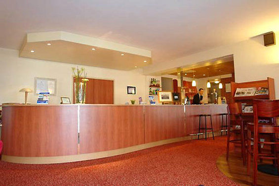 Brit Hotel Rennes Le Castel Интериор снимка